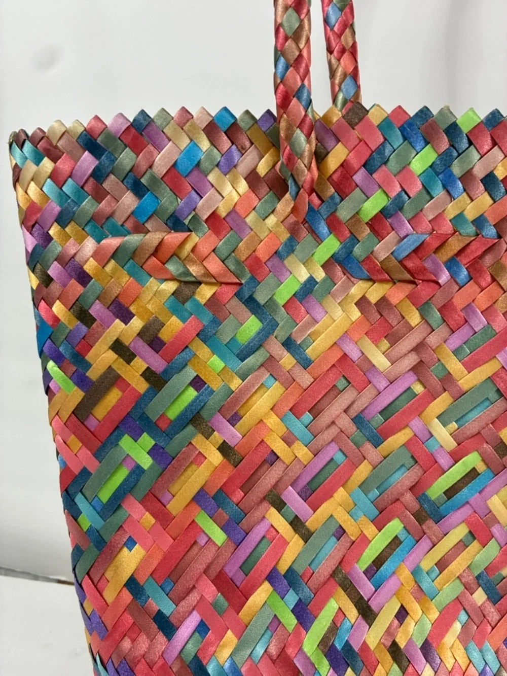 Rainbow Woven Straw Tote Braided Handle Lightweight Ombre Gradient Vibrant Bag
